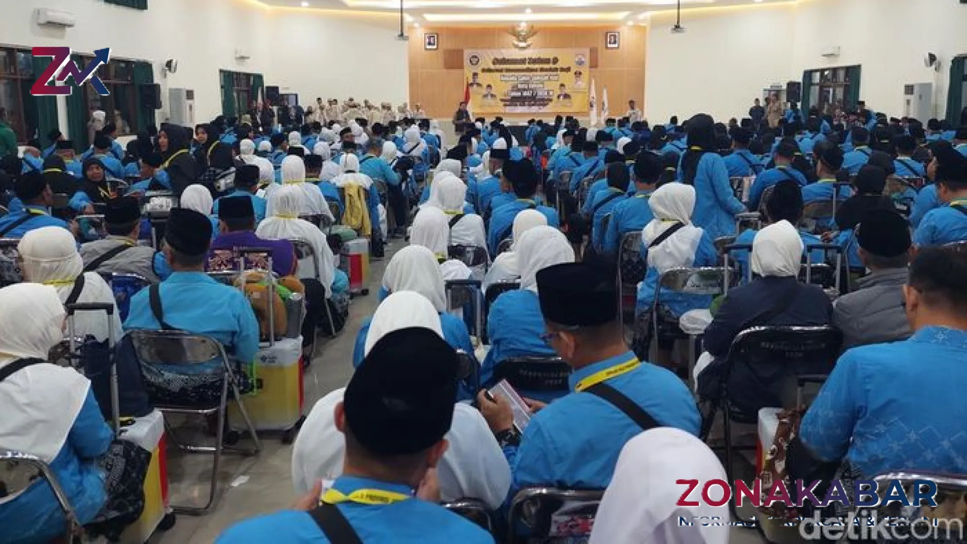 Air Mata dan Doa Mengiringi Keberangkatan Jemaah Haji Cimahi: Sebuah Penantian 12 Tahun Menuju Tanah Suci