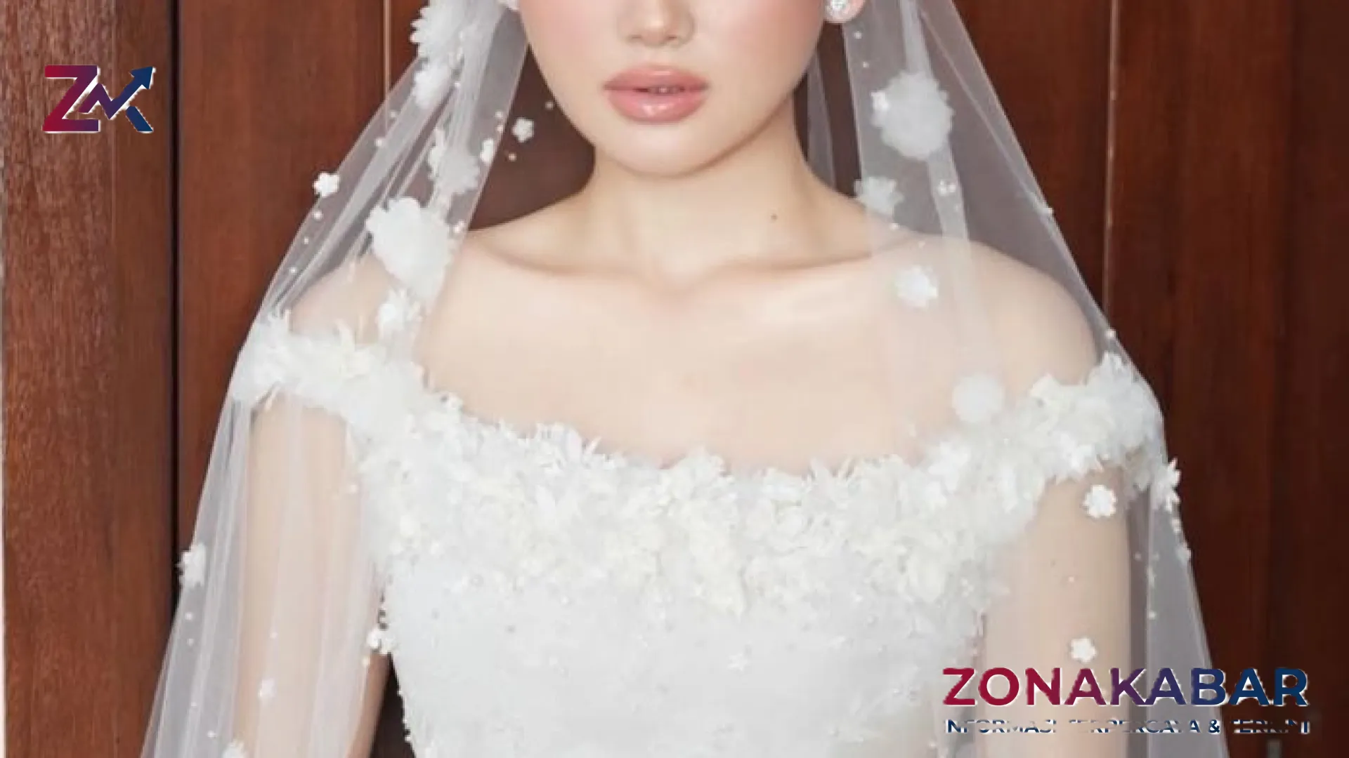 Rahasia Tampilan Glaze Skin Syifa Hadju: Bedah Detail Makeup Mewah di Resepsi Pernikahan Bali