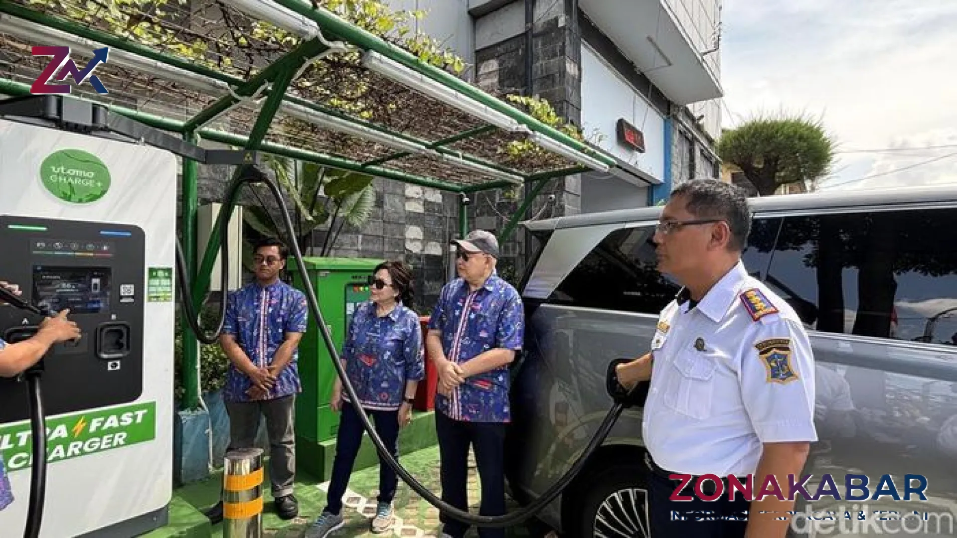 Surabaya Akselerasi Ekosistem Hijau: 10 Unit SPKLU Ultra Fast Charging Resmi Beroperasi di Lima Titik Strategis