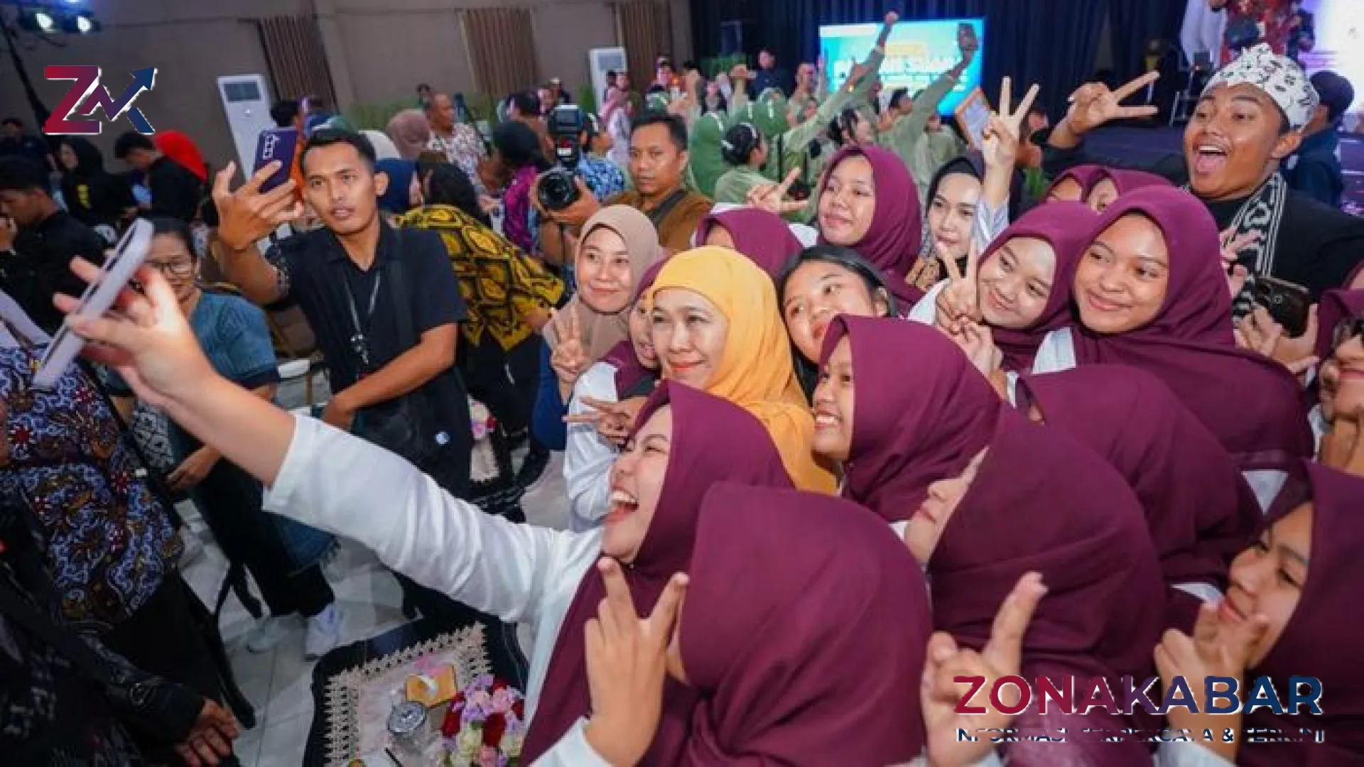 Strategi Ampuh Pemprov Jatim Tekan Angka Putus Sekolah: Beasiswa Masif dan Kolaborasi Swasta Jadi Kunci Utama