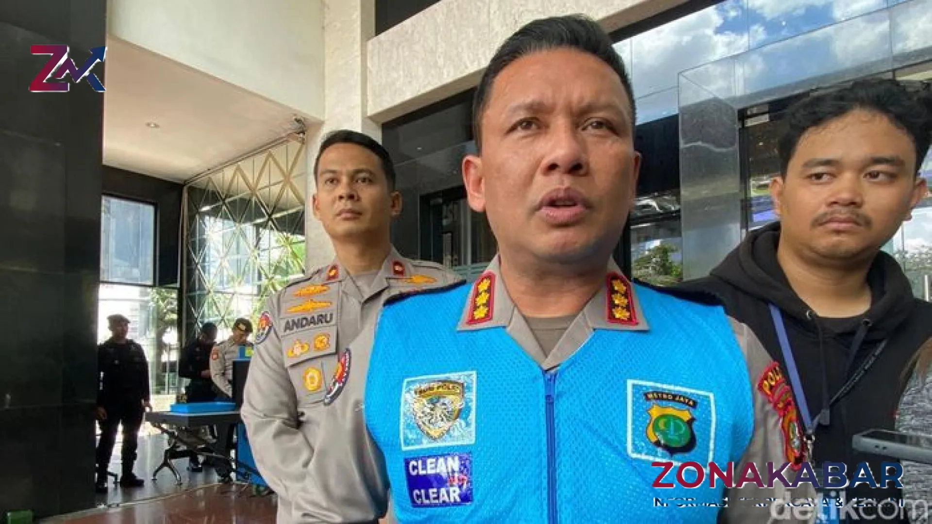 Tragedi Perlintasan Bekasi Timur: Pengakuan Mencekam Sopir Taksi Green SM Terjebak di Tengah Rel