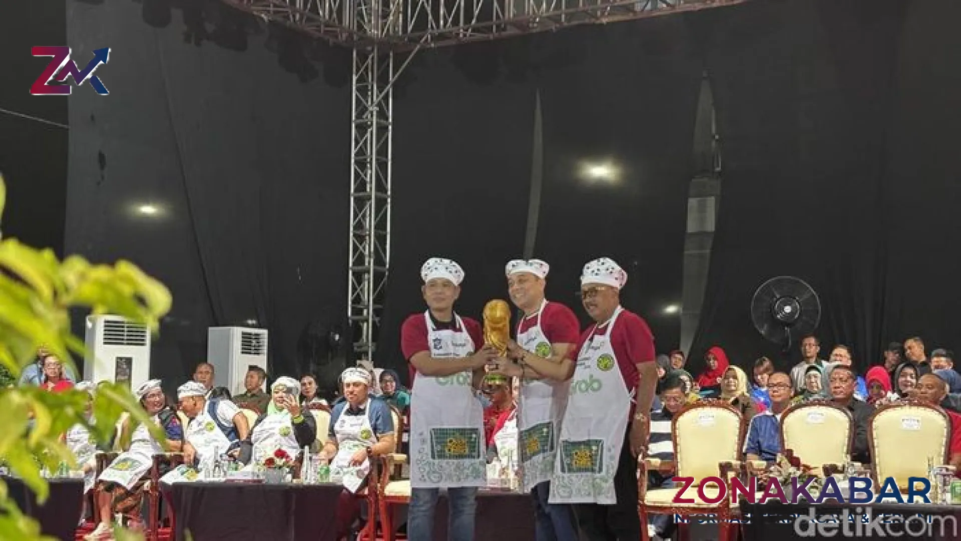 Aroma Petis di Tengah Gelora Sepak Bola: Kemeriahan Festival Rujak Uleg Surabaya 2026 dalam Balutan Karisma Event Nusantara