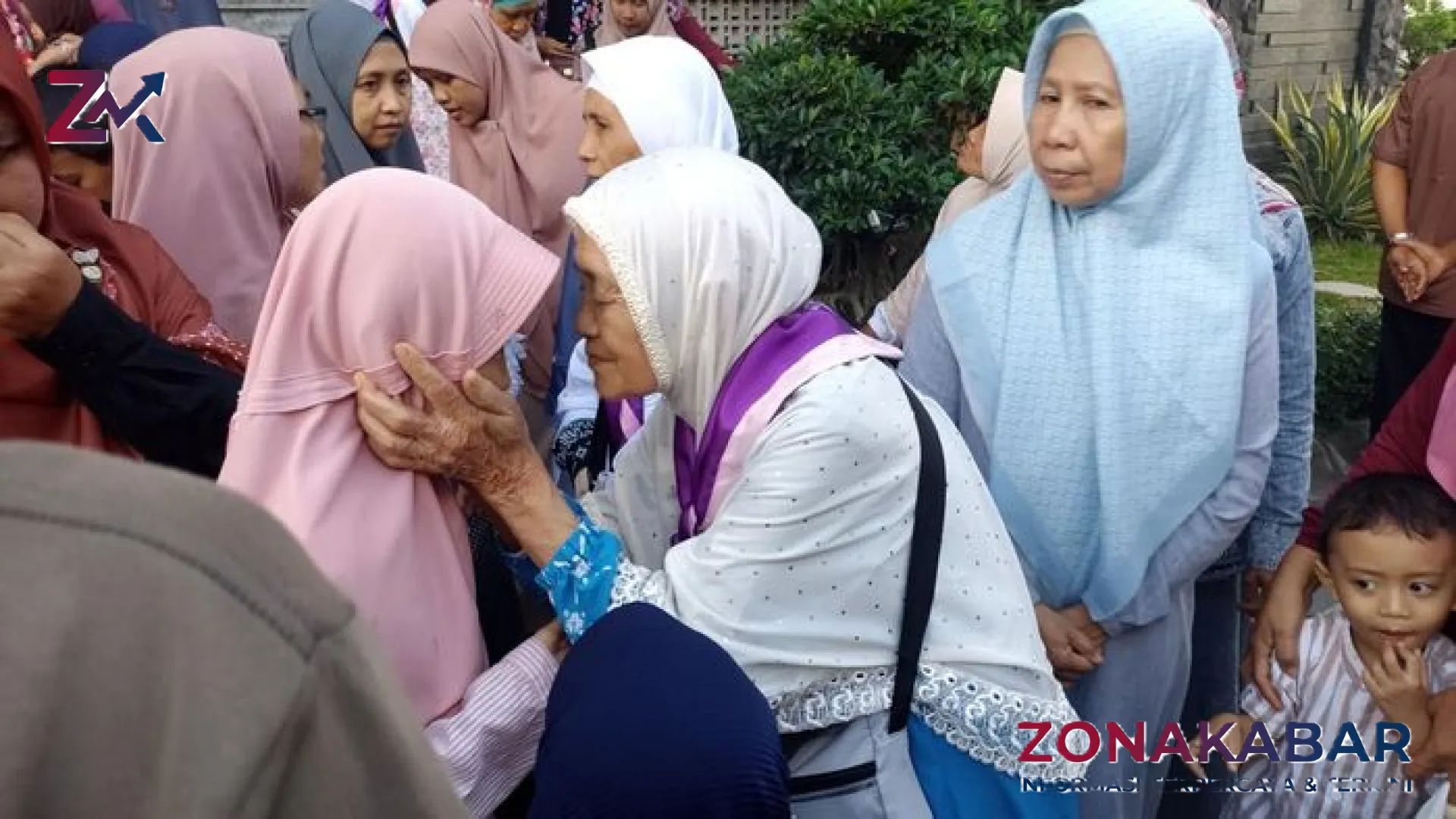Lautan Doa Melepas 1.175 Jemaah Haji Tulungagung: Haru Biru Keberangkatan Menuju Baitullah
