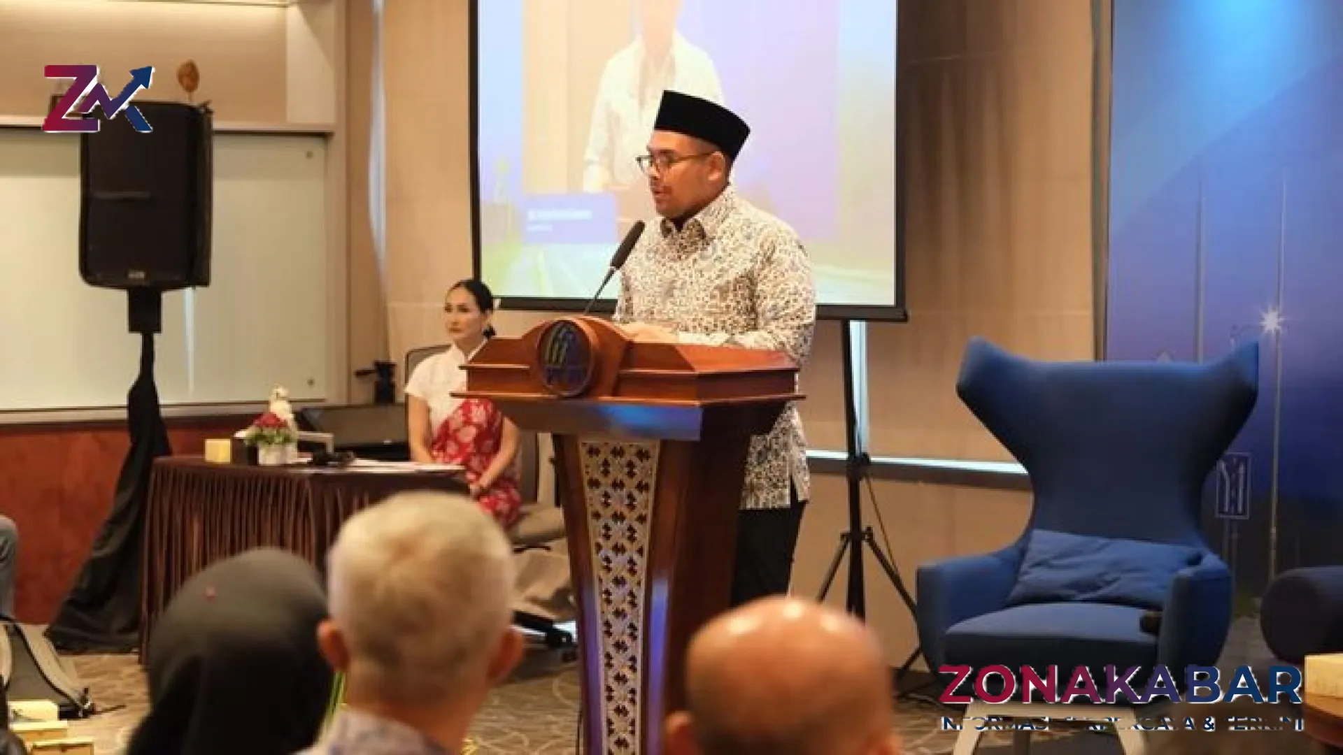 Strategi Batang Terang: Pemkab Batang Pacu Pertumbuhan Ekonomi dan Keamanan Melalui Proyek PJU Terintegrasi Senilai Rp153 Miliar