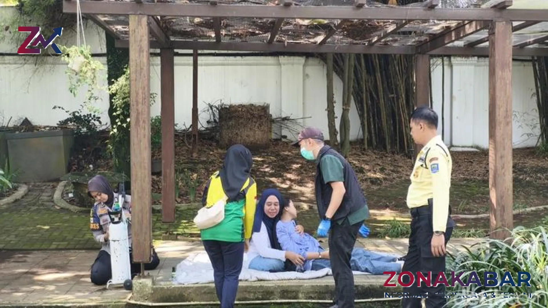 Pesta Juara Persib Bandung: Lautan Biru Menggetarkan Kota, Sejumlah Bobotoh Tumbang Akibat Berdesakan