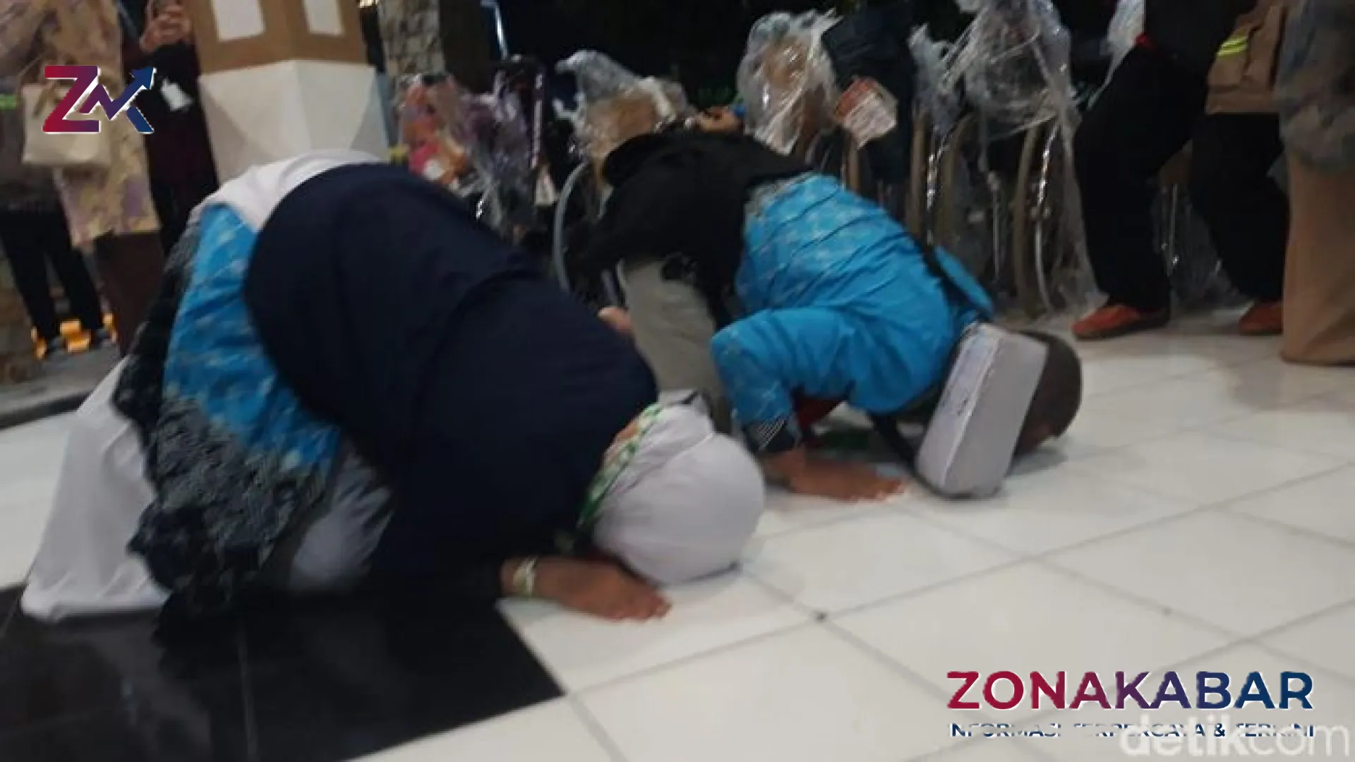 Kepulangan Kloter Pertama: Sujud Syukur dan Haru Jemaah Haji Jawa Tengah di Debarkasi Solo