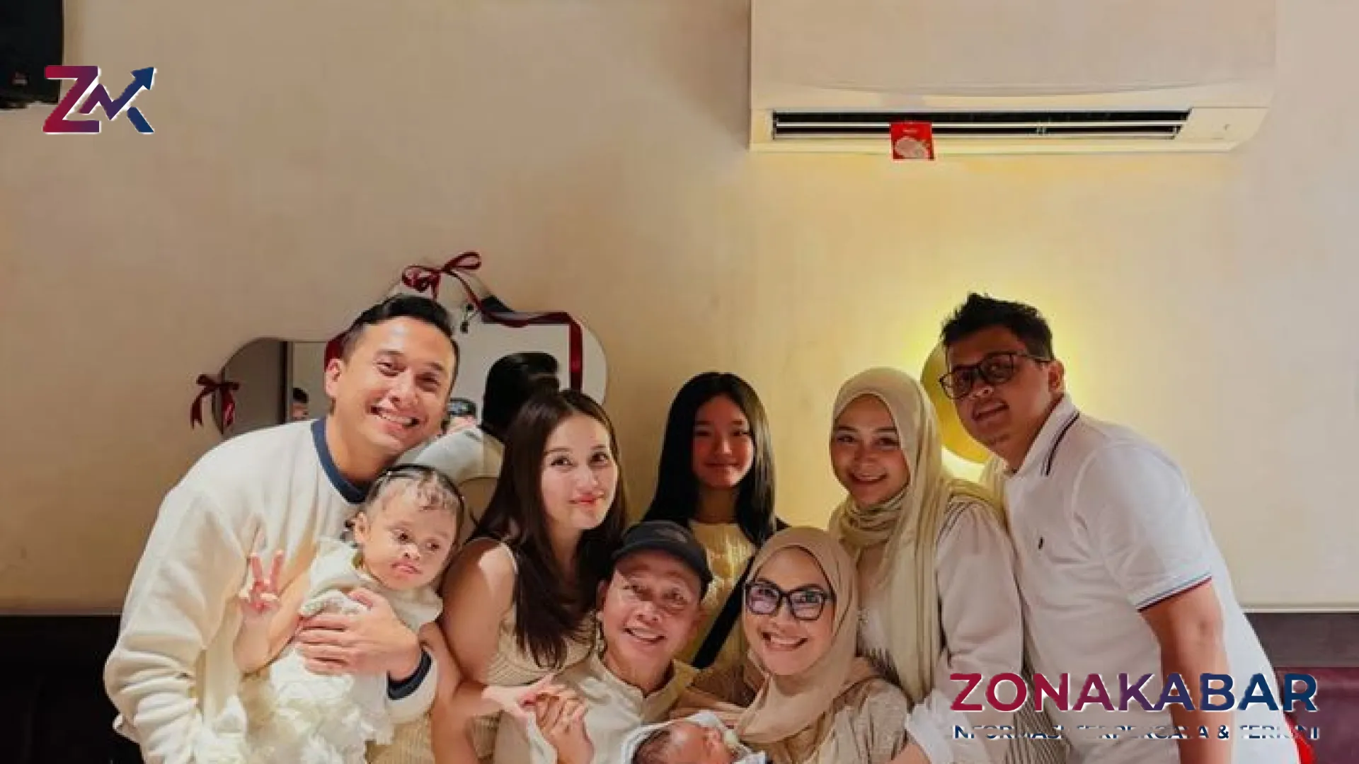 Momen Hangat Ulang Tahun Ayah Rozak: Kehadiran Kevin Gusnadi di Samping Ayu Ting Ting Jadi Sorotan Publik